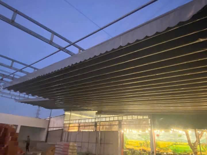 Mái Xếp Nhà Hàng Mái xếp nhà hàng ban đêm Linh Khương
